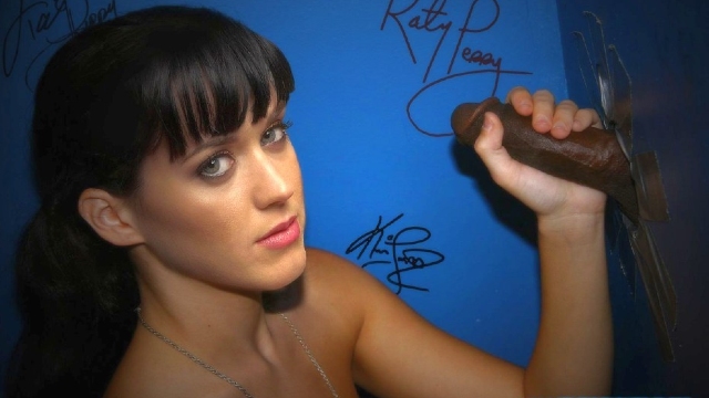 Katy Perry gets fucked in her rubber asshole